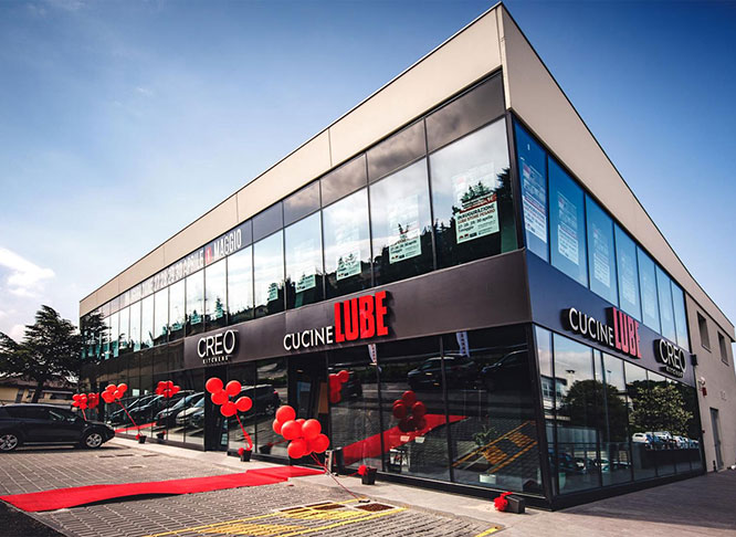 Showroom Lube Pesaro