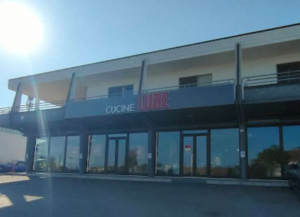 Showroom Lube Store San Marino